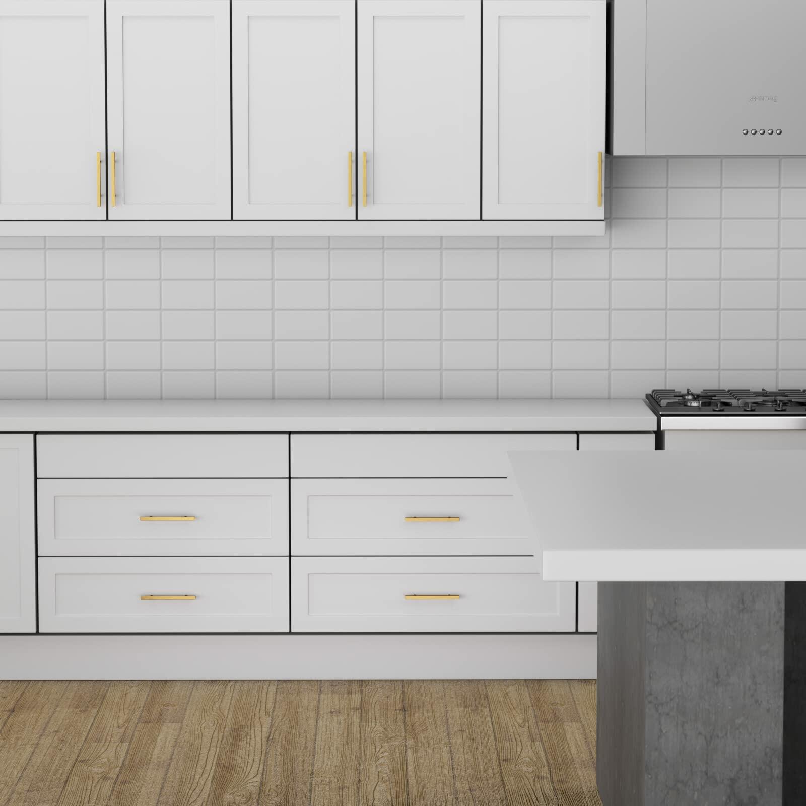 Linear Bar Pull — Brushed Brass